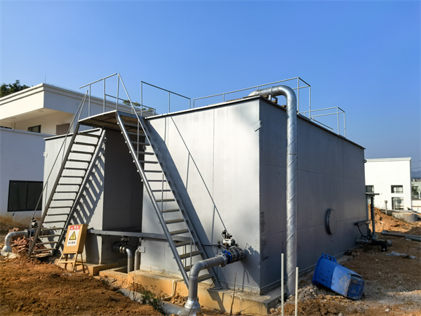 每小时10吨的一体化净水设备